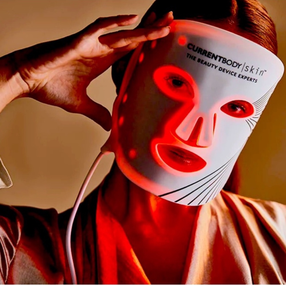 CurrentBody Skin LED Red Light Therapy Face Mask
